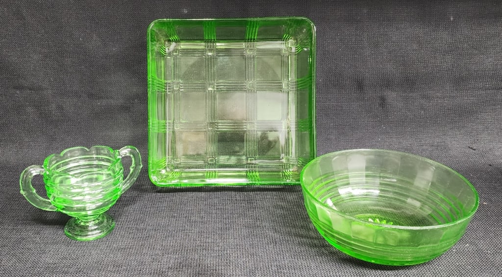 Collection of Vintage Green Uranium Glass (1 of 7)