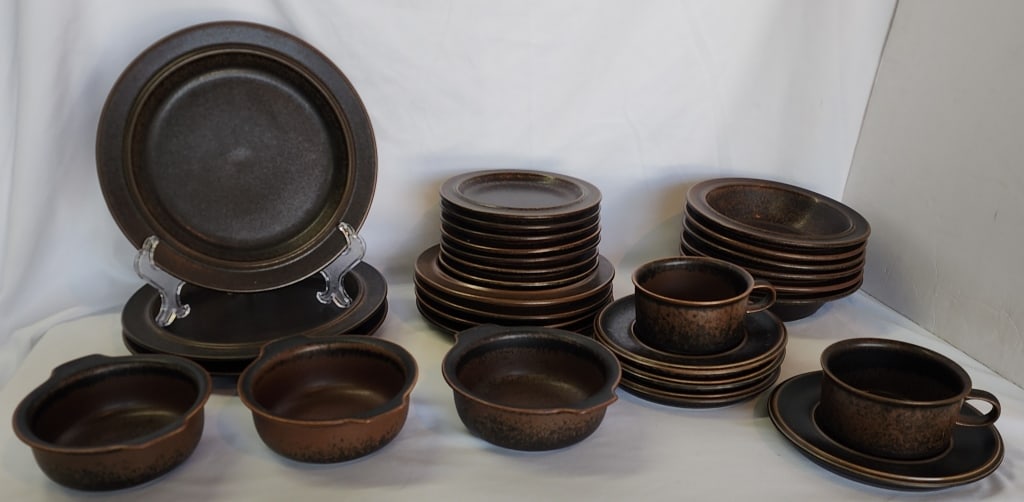 Vintage Arabia of Finland Ruska Dinnerware: Collection of assorted vintage Arabia of Finland Ruska stoneware dinnerware. Designed by Ulla Procope. Includes 3 dinner plates, 4 salad plates, 7 dessert plates, 6 bowls, 3 soup bowls, 2 cups, and 4