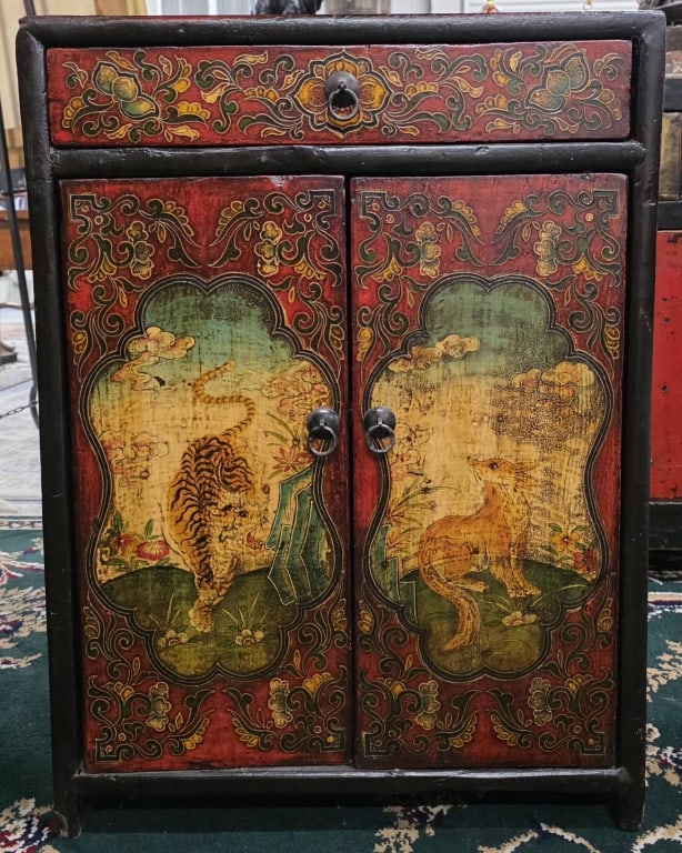 Vintage Hand Painted Asian Cabinet (1 of 6)