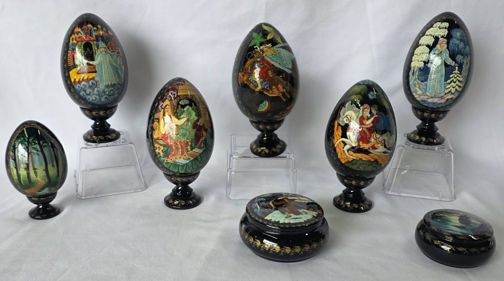 Russian Hand Painted Lacquered Decorative Eggs (1 of 13)