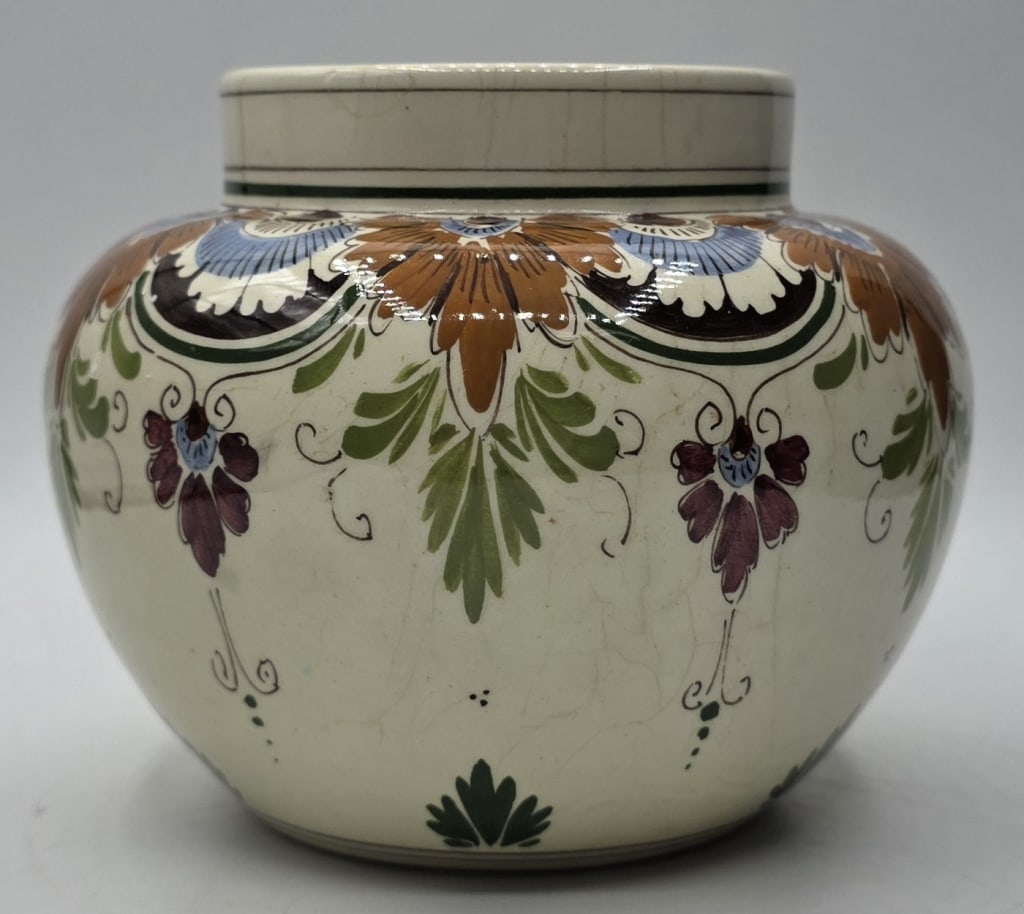 Hand Painted Polychrome Delftware Vase (1 of 7)