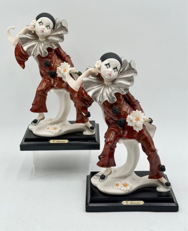 Giuseppe Armani "Little Pierrot w. Daisies": Pair of Giuseppe Armani "Little Pierrot with Daisies" figurines. Hand painted porcelain made in Italy. Part of the Collector's Society Members Only series. Manufactured in 199. Item # 0745-E. Approxim