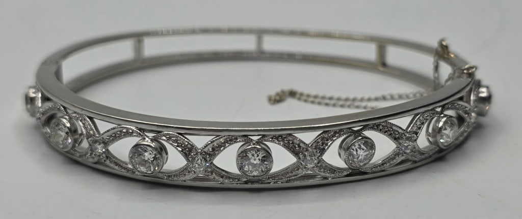 Stunning 14k White Gold Diamond Bangle - 20.1g TW (1 of 10)