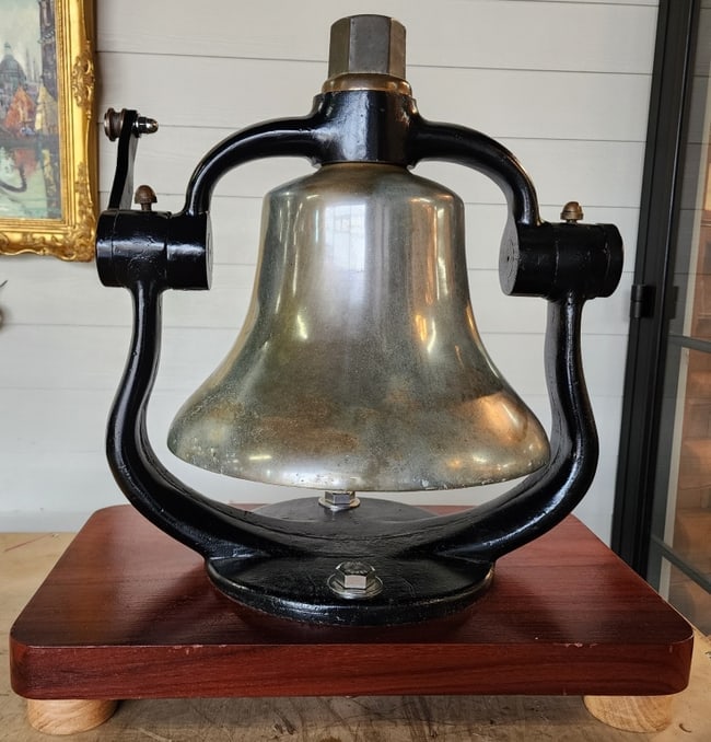Vintage Pennsylvania Railroad Locomotive Bell (1 of 9)