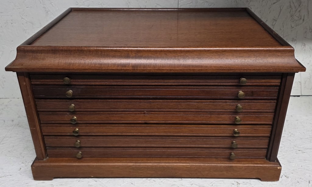 Vintage Wooden Coin Collector's Cabinet (1 of 9)