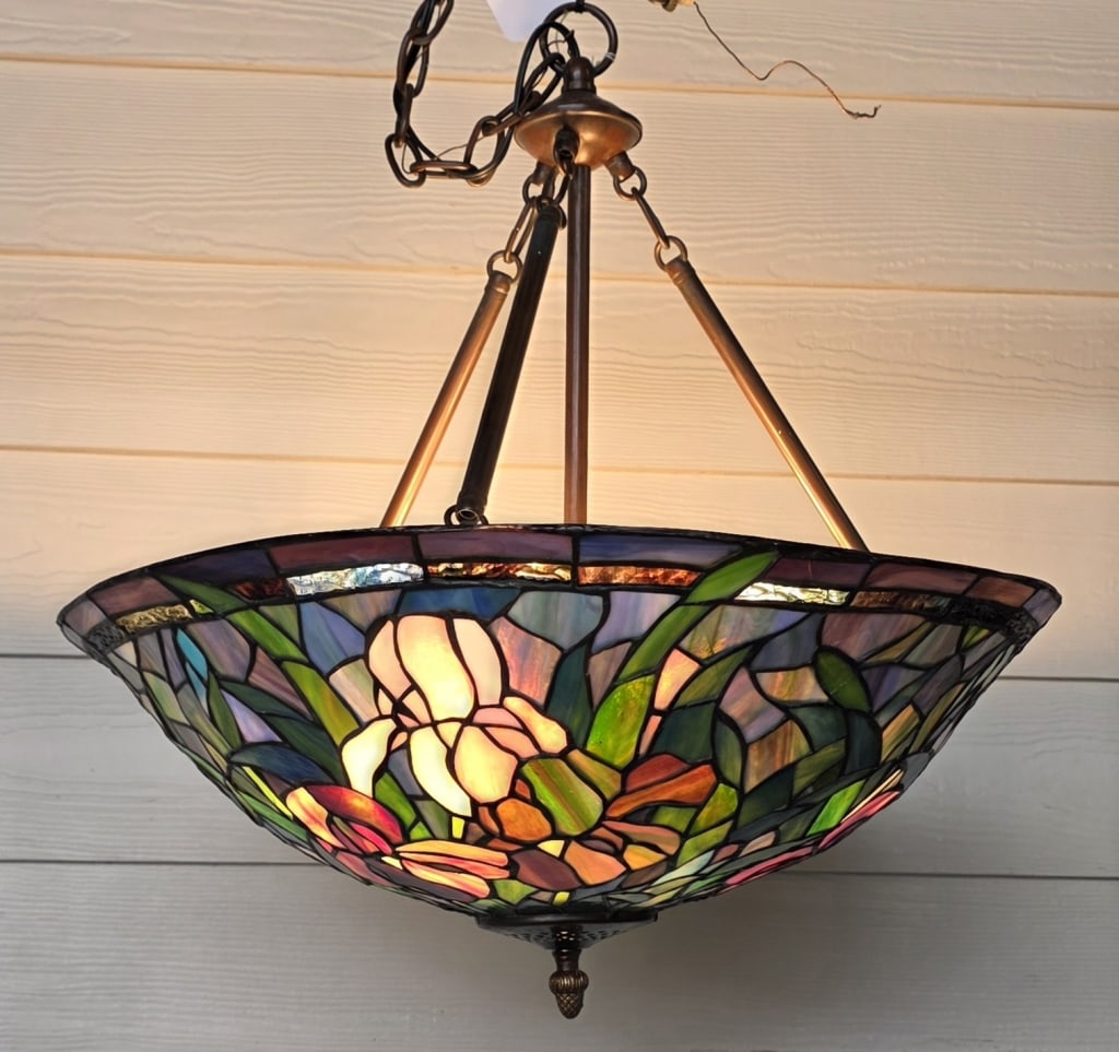 Tiffany Style Stained Glass Hanging Pendant Light (1 of 5)