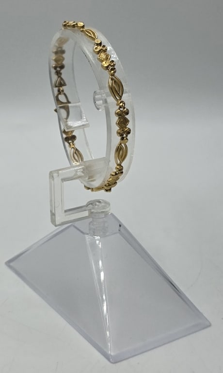 22k Yellow Gold Women's Bracelet - 8.48g (1 of 6)