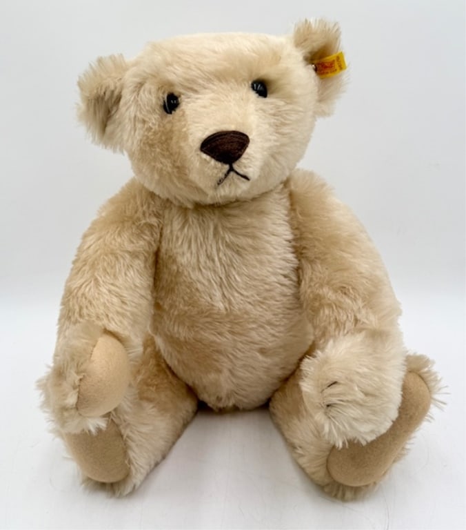 Steiff Margaret Strong Classic Teddy Bear (1 of 13)