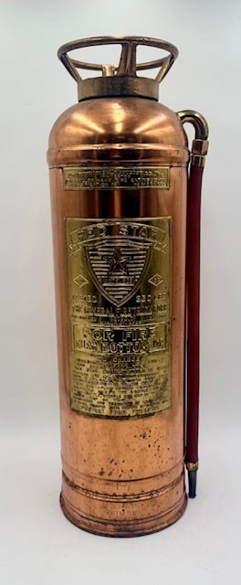 Vintage Red Star Model 303 Fire Extinguisher (1 of 12)