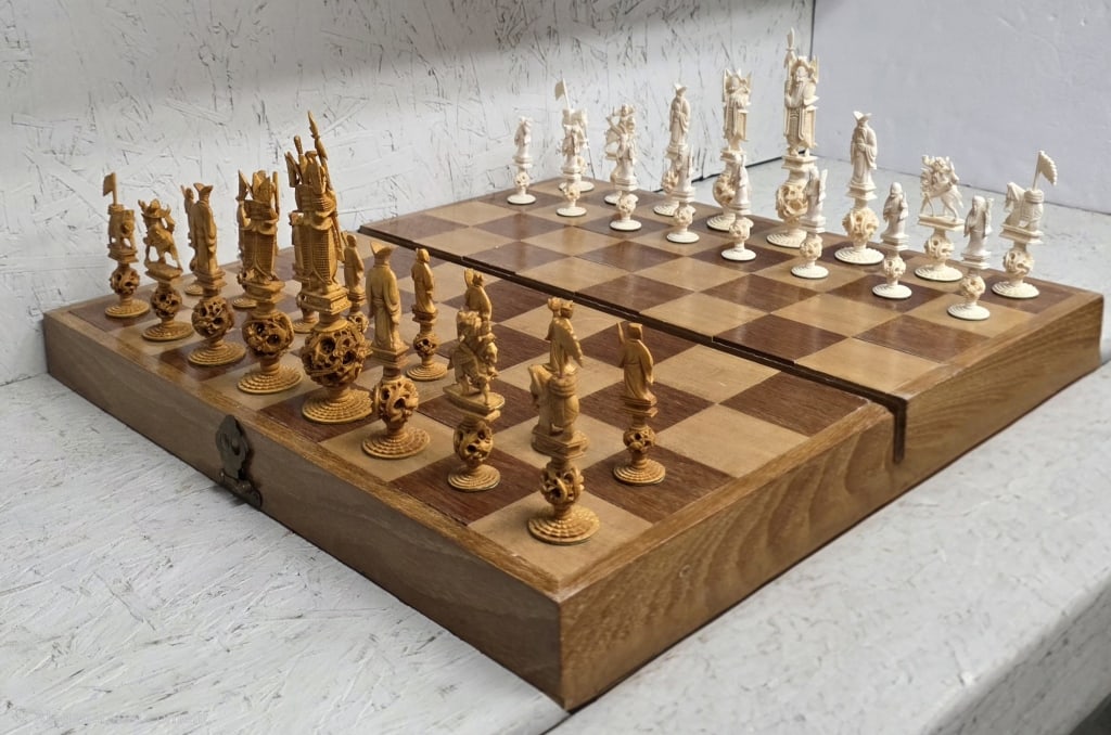 Vintage Cantonese Style Carved Chess Set (1 of 14)