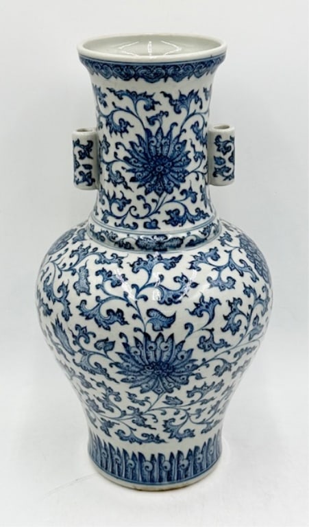 Beautiful Chinese Blue & White Baluster Vase (1 of 15)