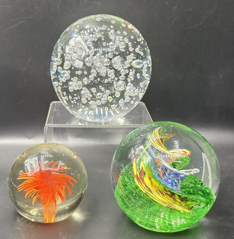 Collection of 3 Hand Blown Art Glass Paperweights (1 of 11)