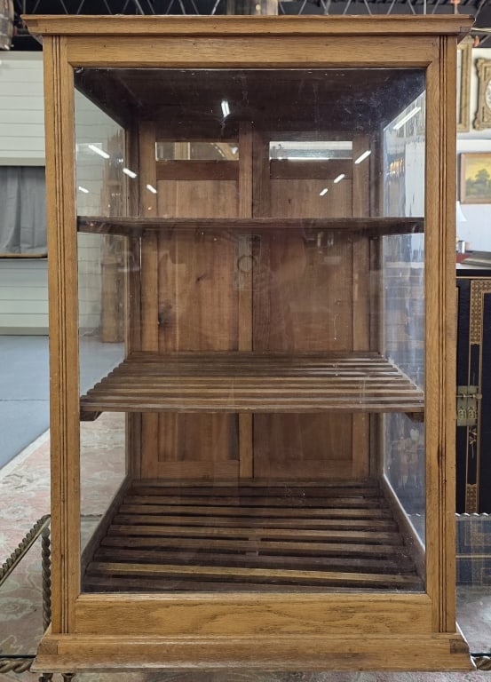 Vintage Oak Country Store Bread Cabinet/Pie Safe (1 of 8)