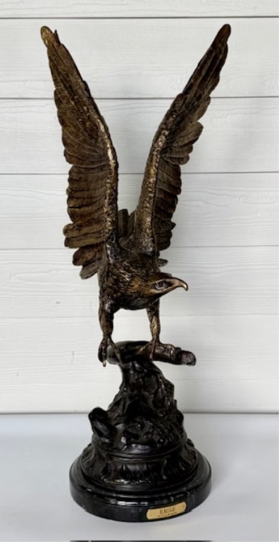 Jules Moigniez "Eagle" Bronze Sculpture: Jules Moigniez "Eagle" bronze sculpture. Made of cast bronze with a dark brown /gold patina for Founders Authorized Edition USA. Mounted on black marble base with name plate. Signed. Heavy.