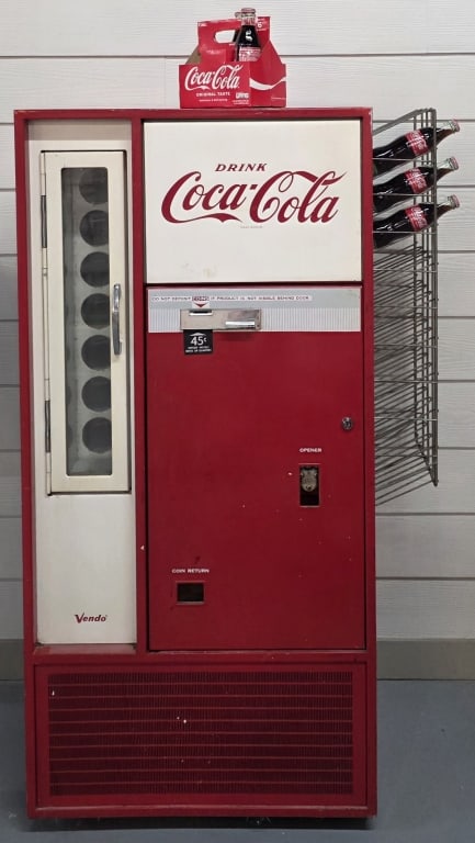 Vintage 1950's Coca-cola Vending Machine (1 of 13)