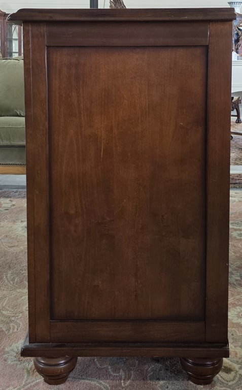 Pottery Barn Mahogany Laurel Sideboard - 4