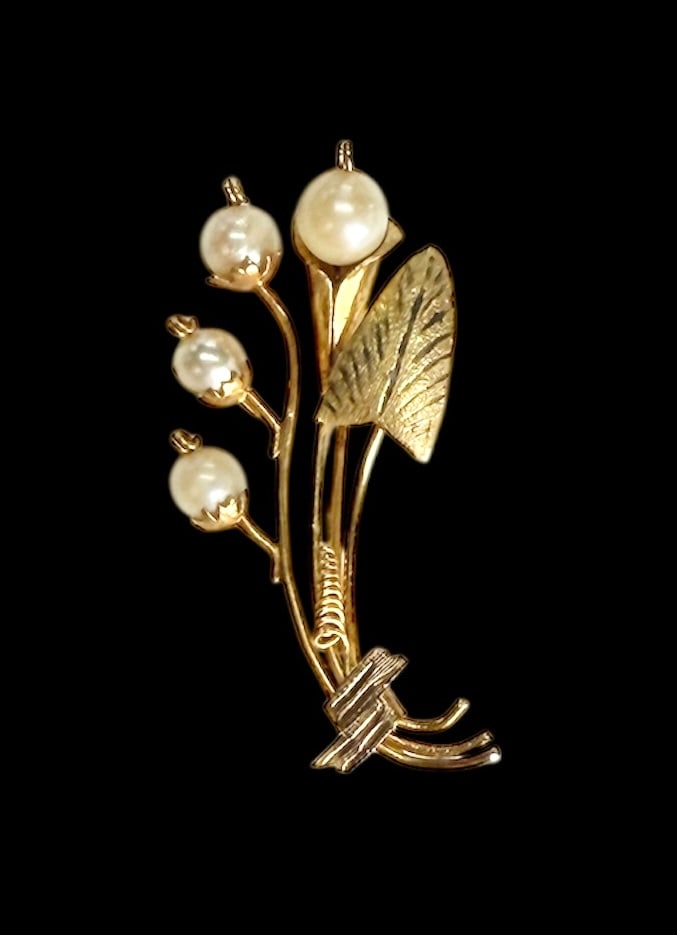 Lovely 14k Pearl Brooch - 5.73g TW (1 of 13)