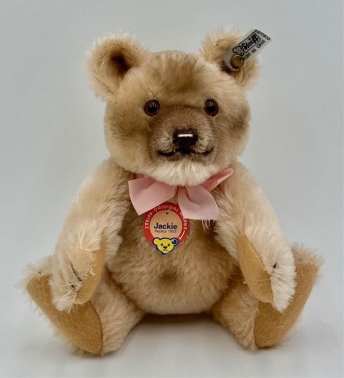 Vintage L.E. 1986 Steiff Jackie 1953 Replica Bear (1 of 13)