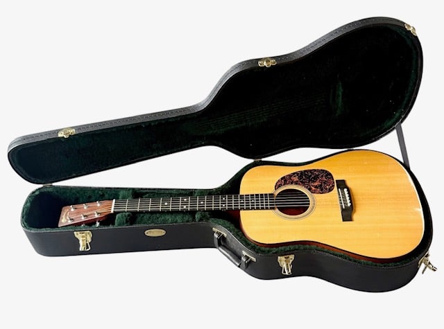 Martin D-16GT Acoustic Guitar (1 of 18)