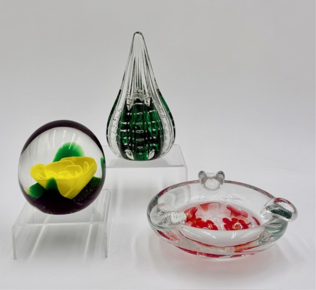 3pc Collection of Signed Art Glass Collectibles (1 of 12)