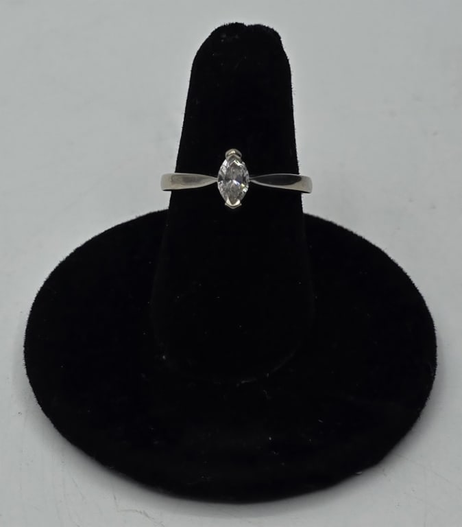 18k Marquis Diamond Ring - 2.9g TW (1 of 7)
