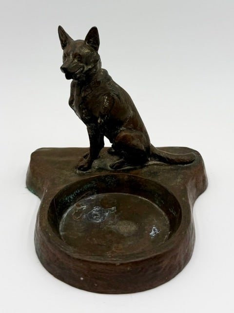 Vintage Spelter Shepherd Desk Tray: Vintage German shepherd desk tray. Constructed of spelter metal. Approximately 5.25"h x 6"w x 5.75"d. Photos are considered part of the condition and description. 804-21