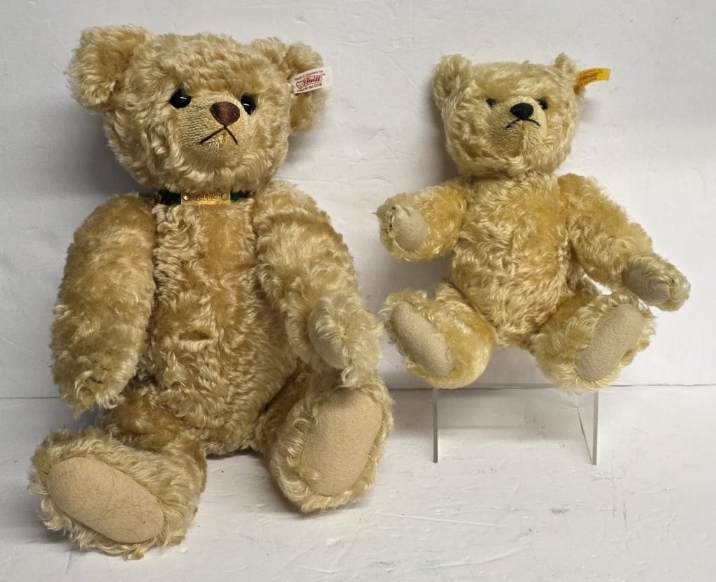 Pair of Limited Edition Steiff Teddy Bears (1 of 13)