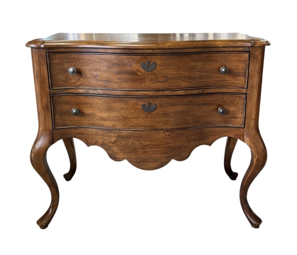 Hooker Furniture Archivist Bachelor's Chest (1 of 9)