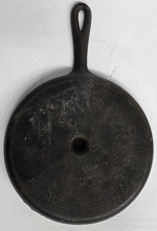 Vintage Cast Iron Cornbread Baking Set - 3