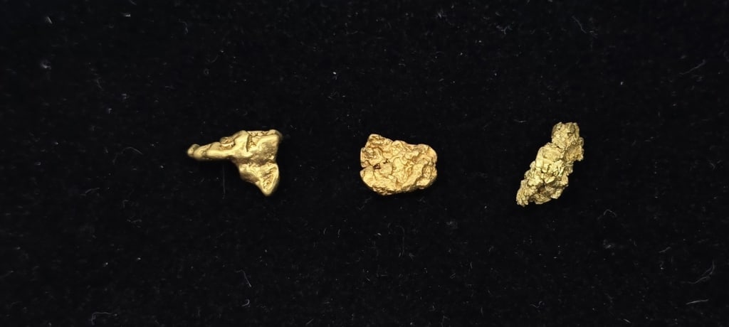 3 Rare Gold Nuggets - 2.5g CTW (1 of 7)
