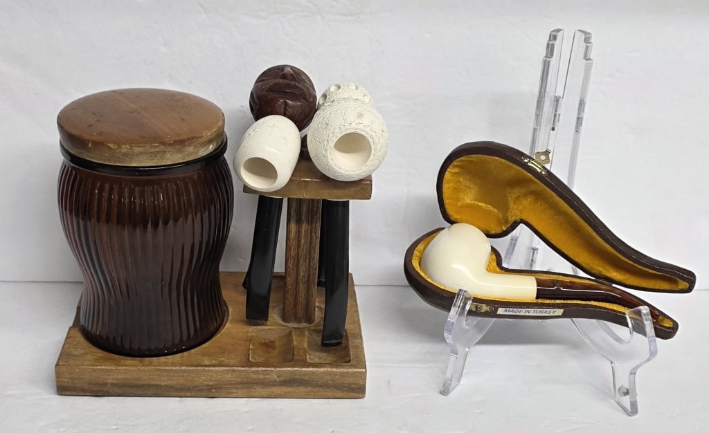 Vintage Tobacco Pipe Stand with Humidor Jar (1 of 13)