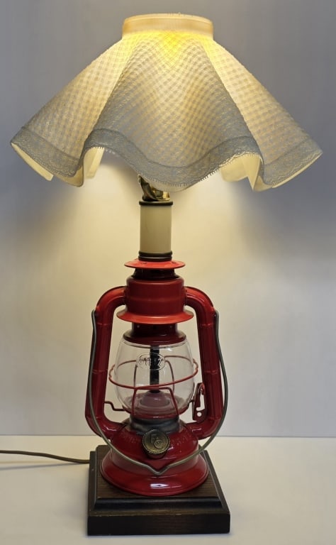 Vintage Ranch Craft Railroad Lantern Table Lamp (1 of 7)