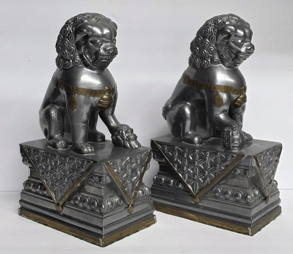 Pair of Chinese Foo Dogs (1 of 8)