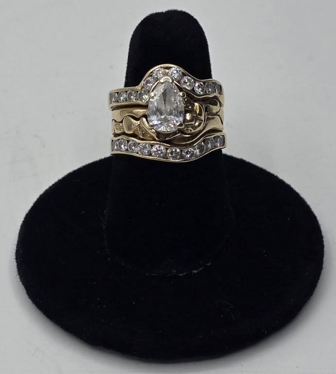 14k Diamond Bridal Set - 10.27g TW (1 of 5)