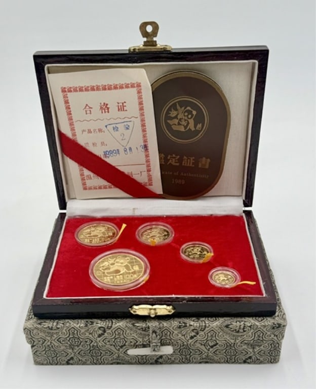 1989 Chinese Panda 5 Coin Gold Proof Set 1.9oz: 1989 Chinese panda 5 coin gold proof set. Set includes five coins with denominations ranging from 5 to 100 Yuan, containing a total of 1.9 ounces of .999 fine gold. Each coin in this set features a un