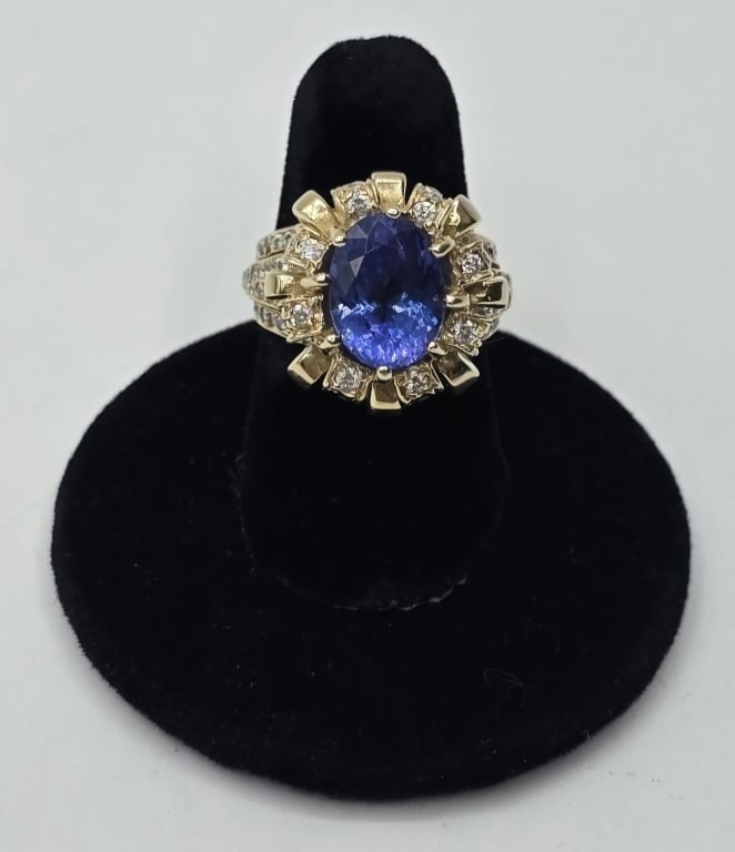 Beautiful 14k Tanzanite(?) & Diamond Ring -17.6g (1 of 6)