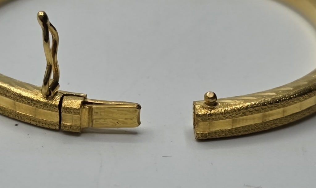 24k Bangle Bracelet - 15.37g - 5