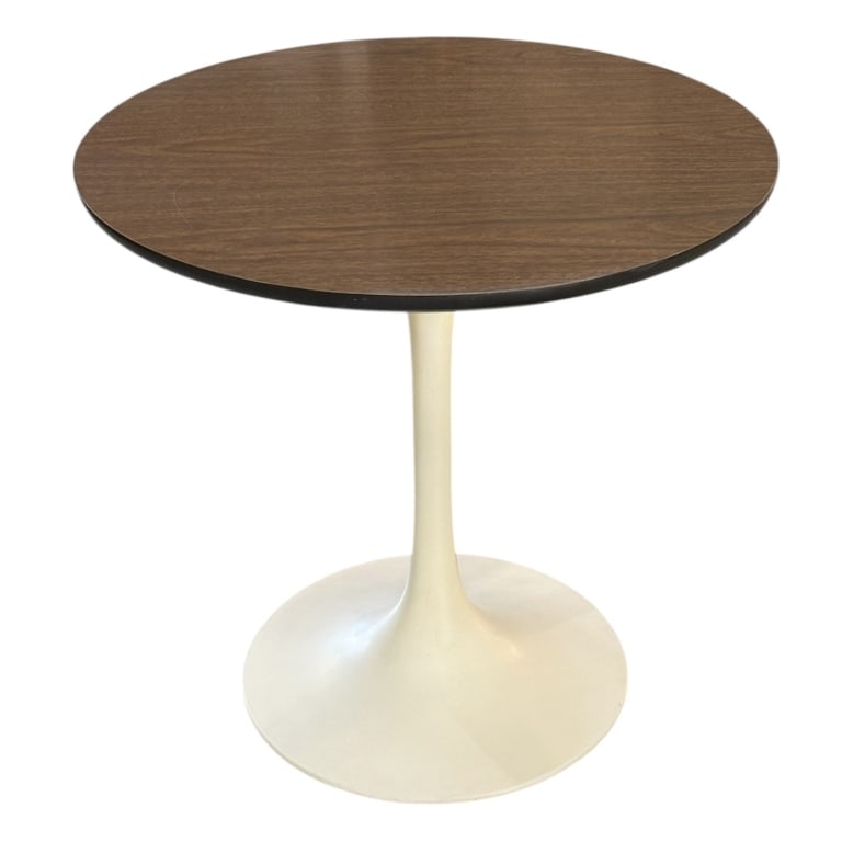 Vintage Burke, Inc. Tulip Side Table (1 of 10)