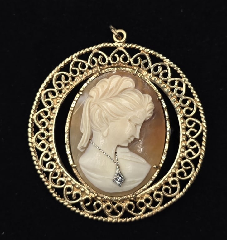 Beautiful 14k Cameo Pendant - 15.12g TW (1 of 5)