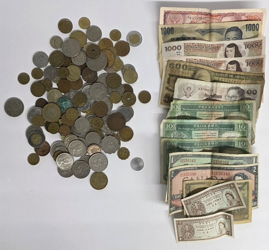 Collection of Assorted International Currency (1 of 7)