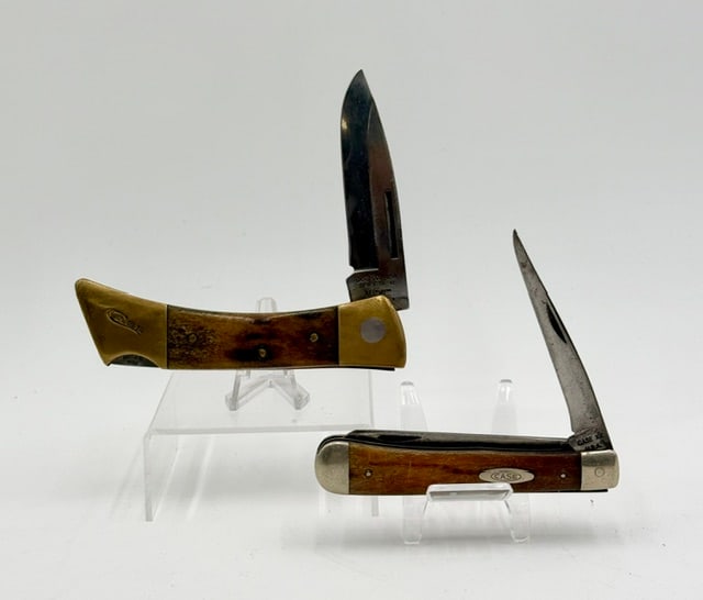 Pair of Collectible Case XX Pocket Knives (1 of 15)