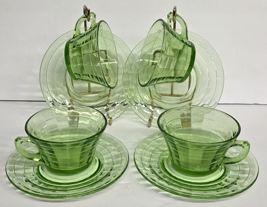 Vintage Green Uranium Glass Teacups & Saucers (1 of 5)