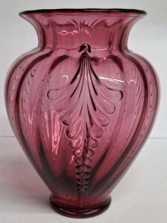 Vintage Fenton Feather Ribbed Cranberry Glass Vase: Vintage Fenton three sided feather ribbed optic cranberry glass vase. Excellent condition with no chips or cracks. Approximately 9.5"h. Photos are considered part of the condition and description. R