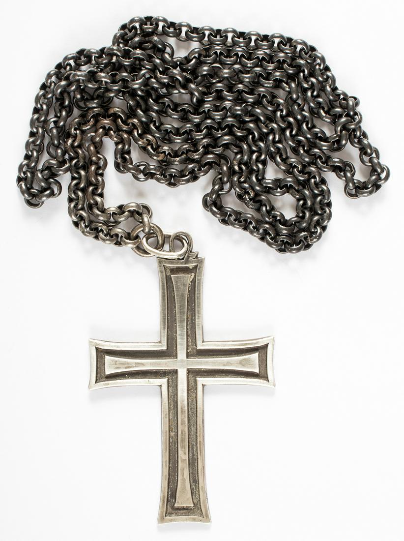 WWII WEHRMACHT FIELD CHAPLAIN'S CROSS: WWII WEHRMACHT FIELD CHAPLAIN'S CROSS German Protestant field chaplain's cross in silver, simple cross with an outline., 2.75 x 2 inches, with a 38 inch gunmetal colored chain. The cross is maker mark