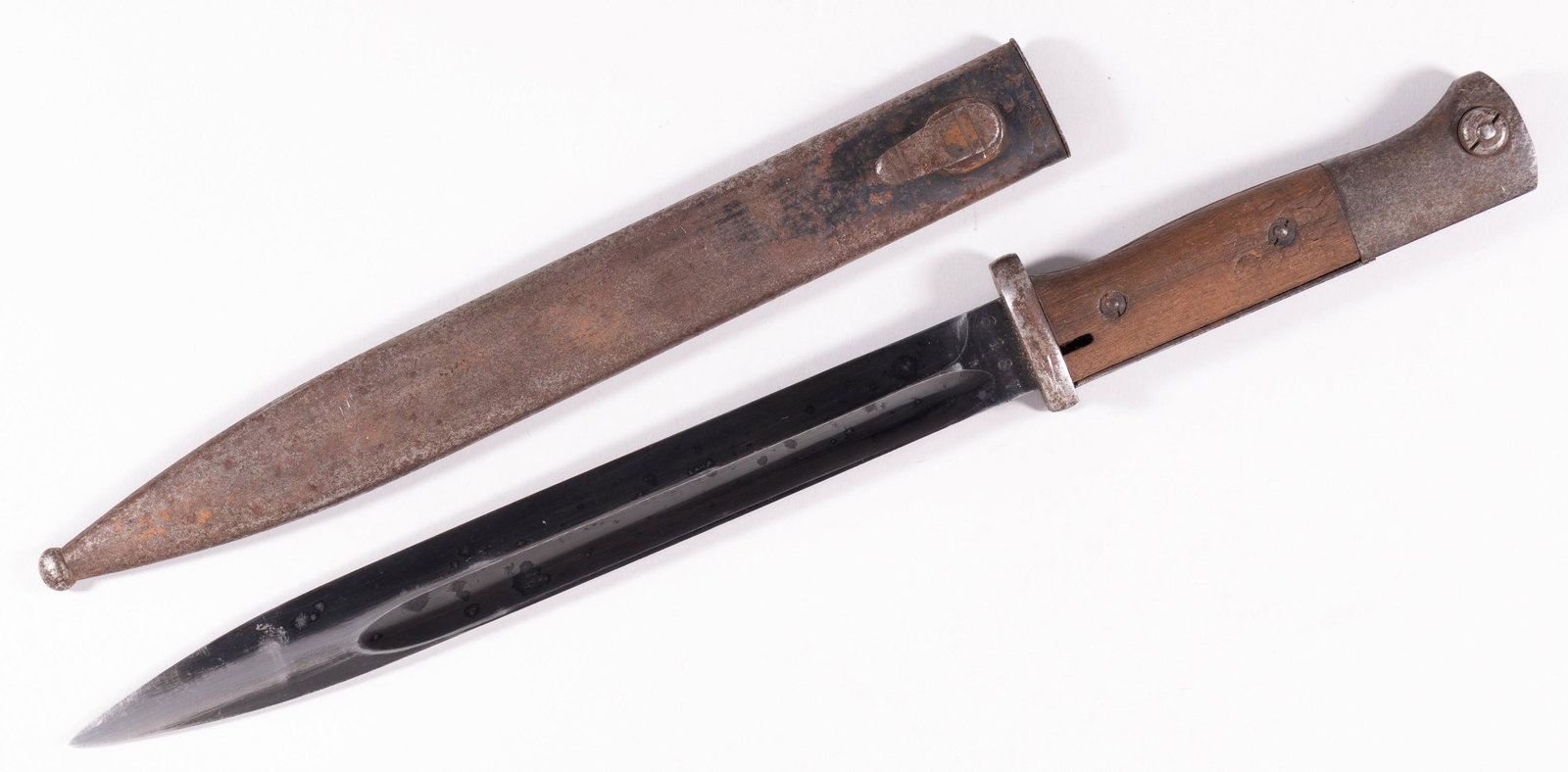 GERMAN M1884/98 BAYONET: German WWII bayonet M1884/98 third pattern. Wooden grips, pommel markings partially illegible 'WZ220' and 'WZ22'. Blade is marked 'S.178 G', on verso marked '6187h'. Included is a matching metal scabb