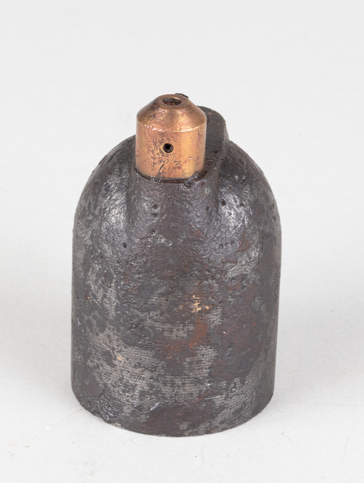 WWI FRENCH VIVEN BESSIERE VB RIFLE GRENADE: Rare WWI French Viven-Bessieres rifle grenade, named after its inventors, also known as 'VB grenade', and officially referred to as the 'Viven-Bessieres shell' in the French Army instruction manual, w