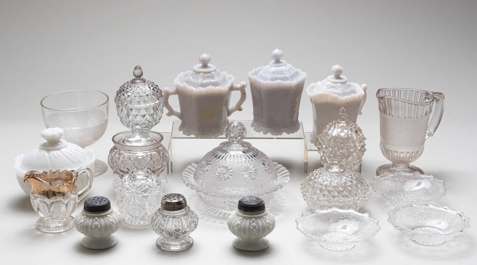 19 Eapg Bowls And Creamers Auction