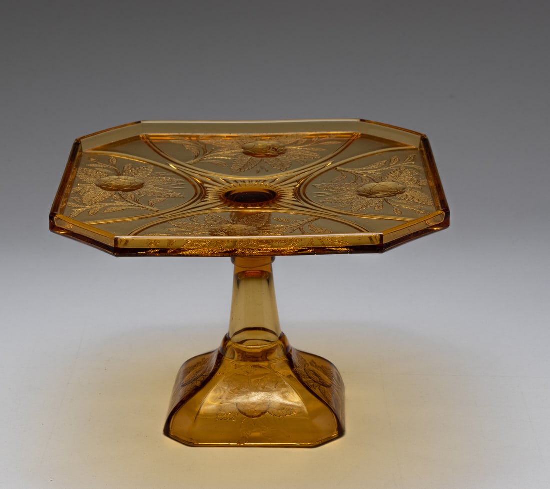 EAPG AMBER GLASS CAKE PLATE (1 of 1)