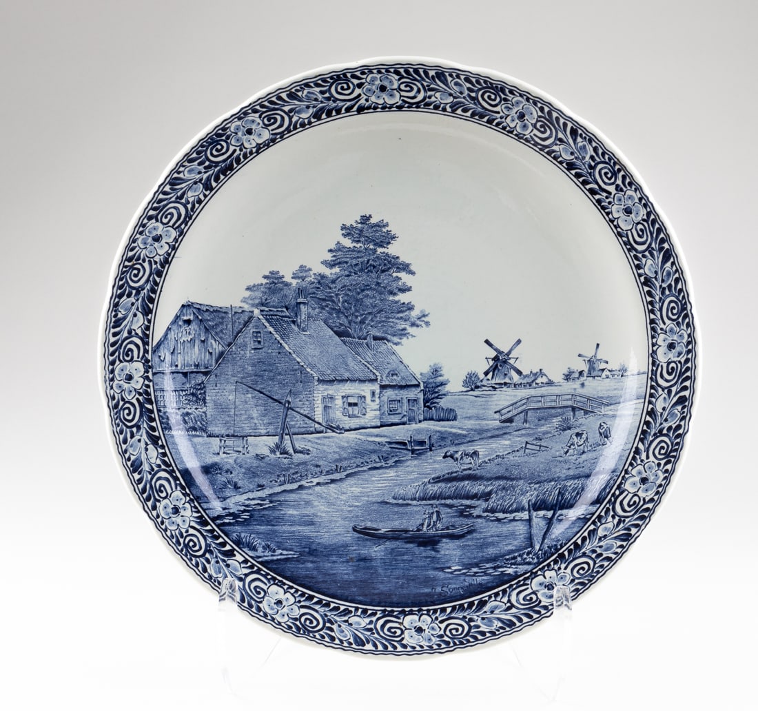 LARGE DELFTS PICTORAL PLATE (1 of 3)