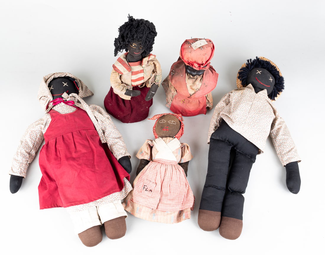 5 BLACK AMERICANA DOLLS (1 of 5)